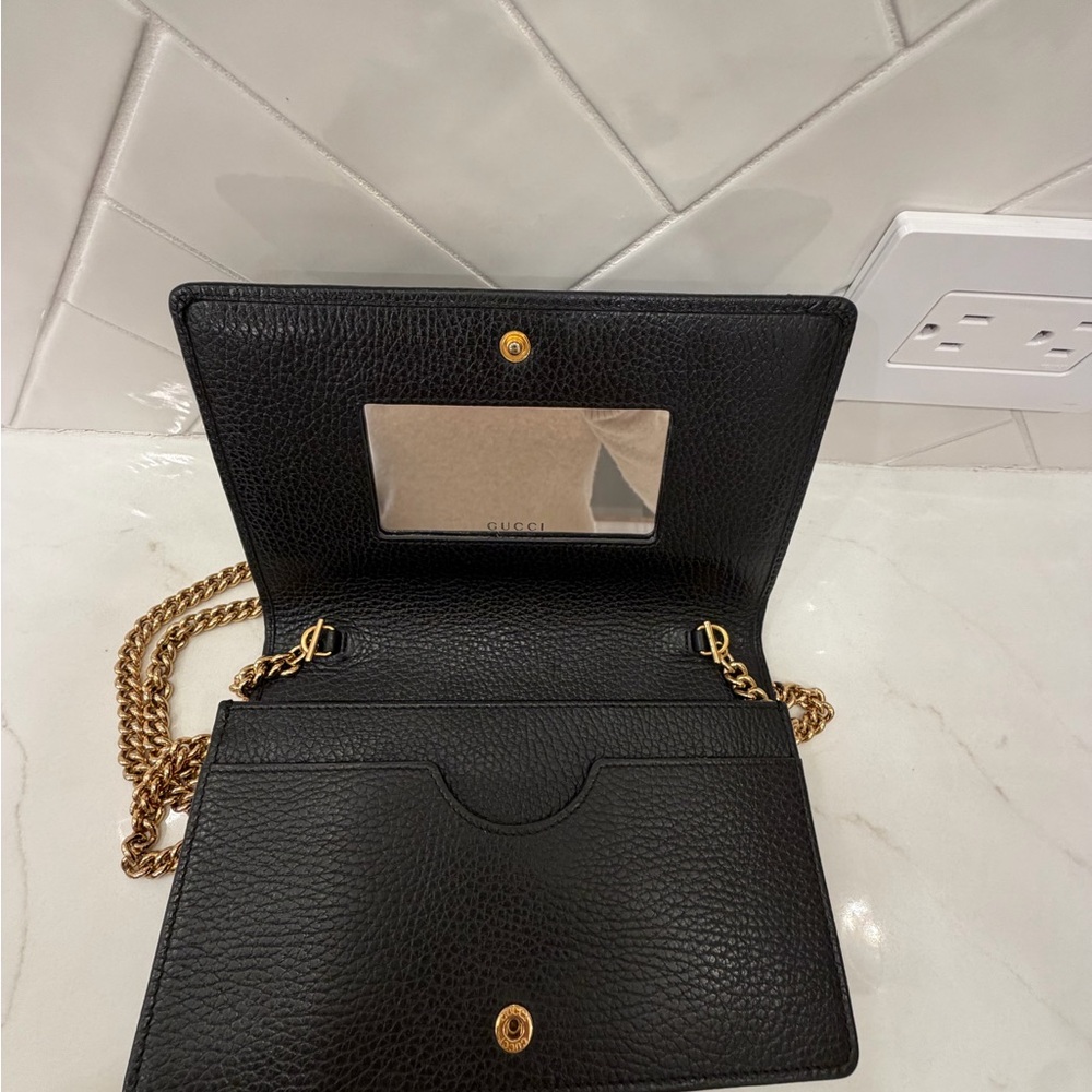 Gucci Marmont Wallet on Chain - Picture 8 of 16